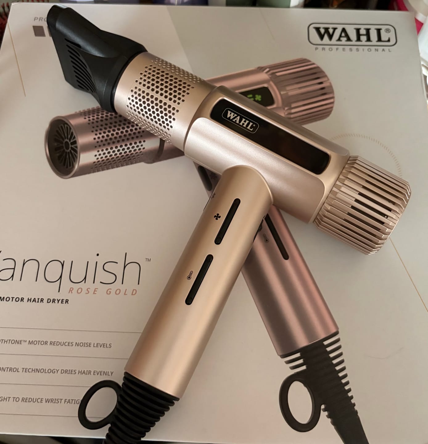 Customer photo review of Wahl Vanquish T-Shape dryer Pink Föhn