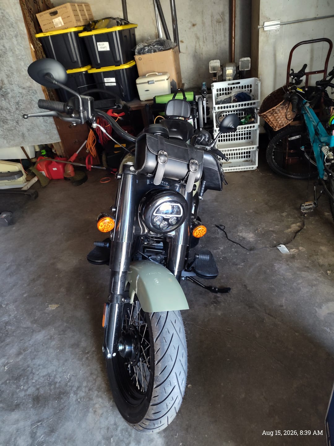 Customer photo review of 2L - Armor Plain Indian Leather Motorcycle Handlebar Bag