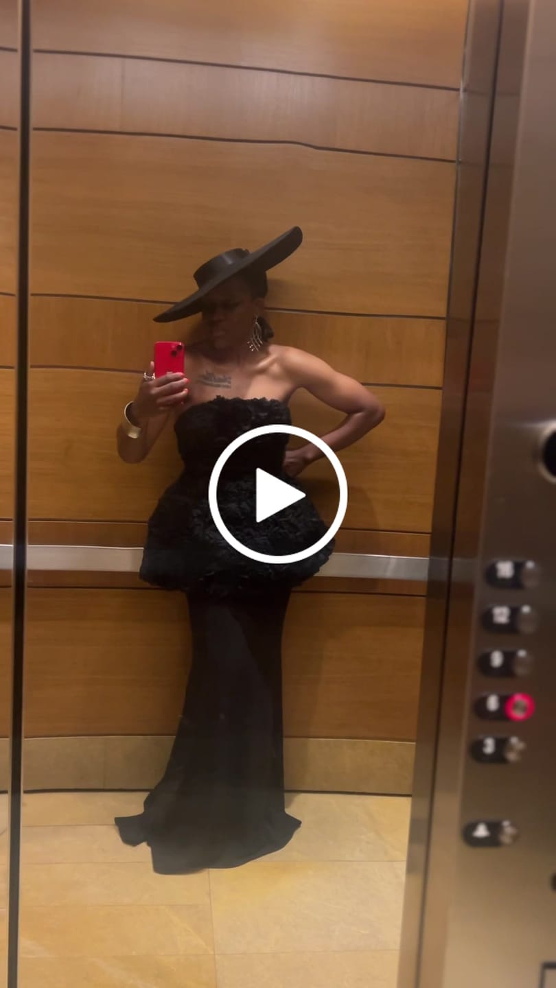 Customer video review of LOOK 1191 BUSTIER SCULPT DRESS