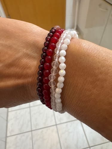 Customer photo review of Carnelian Bracelet - Pearls