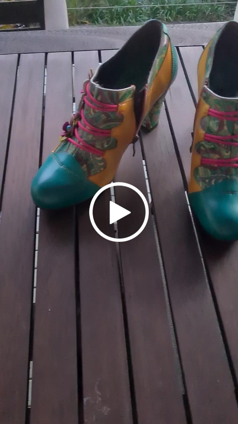 Customer video review of Vintage Handmade Bohemian Graffiti Pumps