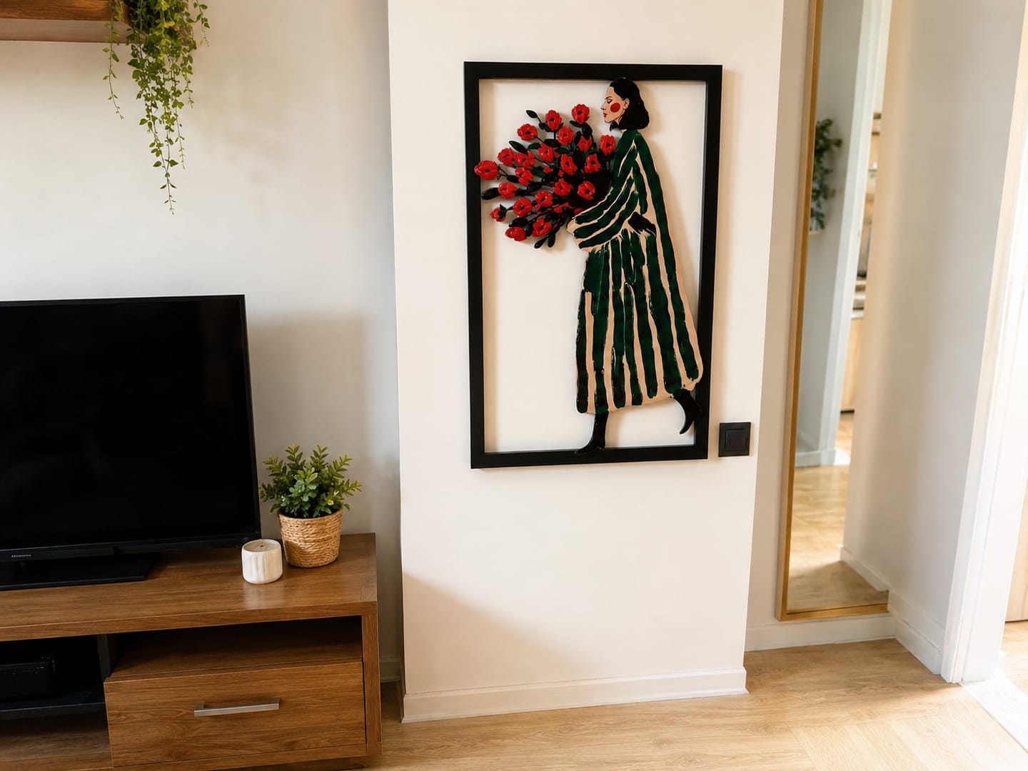Customer photo review of Rose Lady Metal Tablo