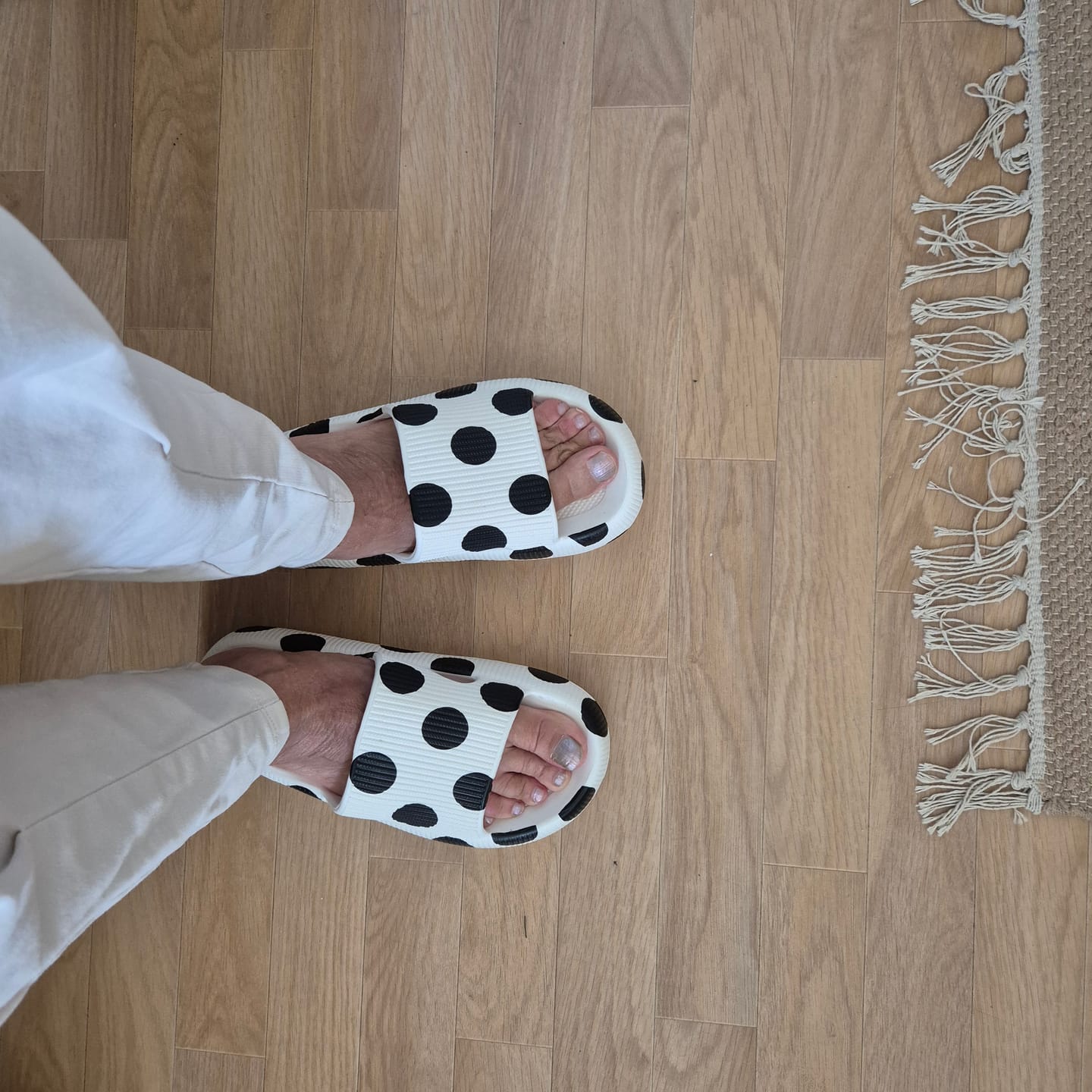 Customer photo review of HappyFlops Polkadots