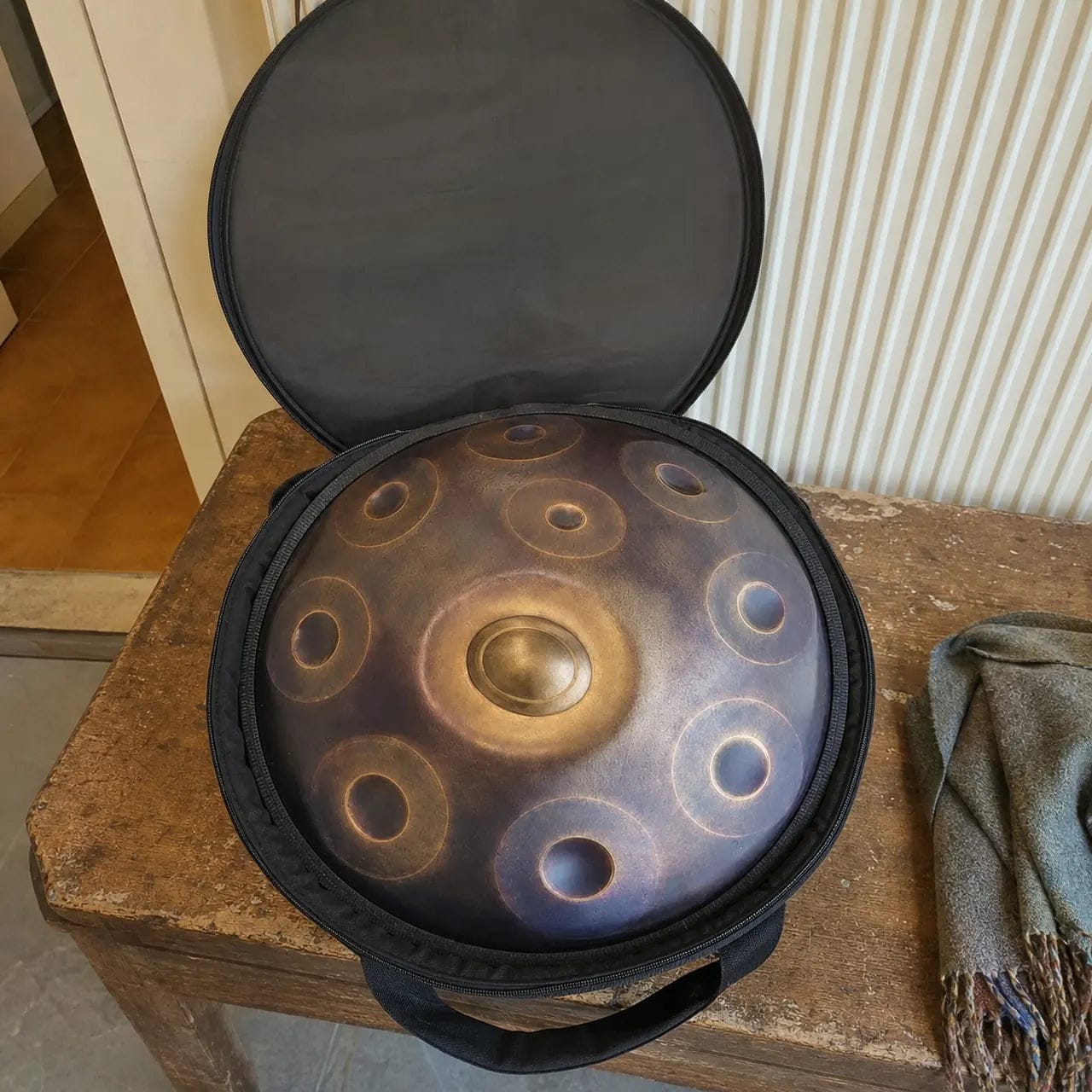 Customer photo review of Handpan Galaxy Kurd D-Moll 10 Noten – Violett-Verlauf