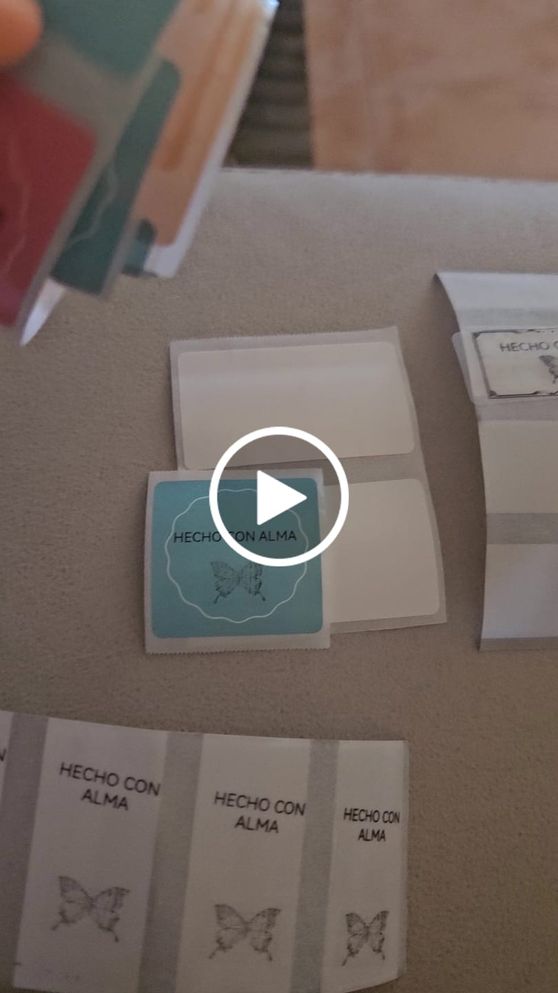 Customer video review of NIIMBOT B21 Pro 300dpi Label Printer, Photo Printing, Bluetooth Connection for Notes,Photos, Study Graphics, Memo Maker
