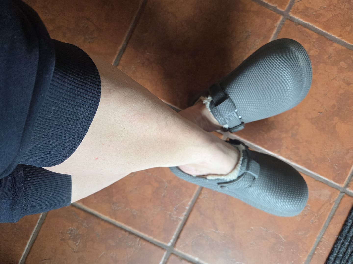 Customer photo review of Cloud Slides - Snuggle Fur-Lined Clogs