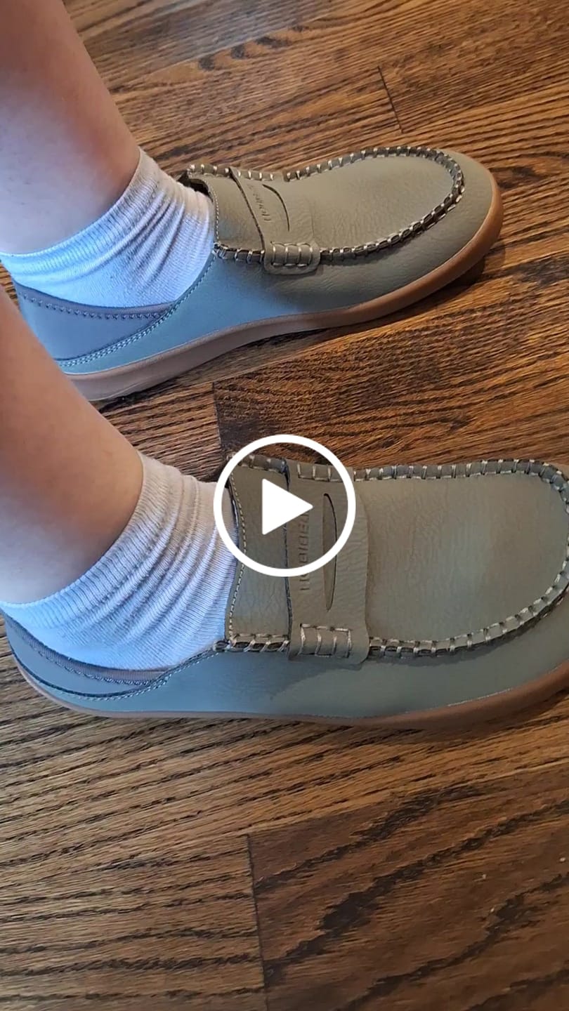 Customer video review of Manis - Barefoot Loafers