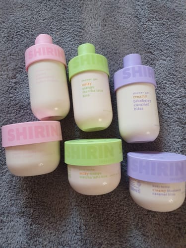 Customer photo review of Body Scrub Glazed Strawberry Butter Cream