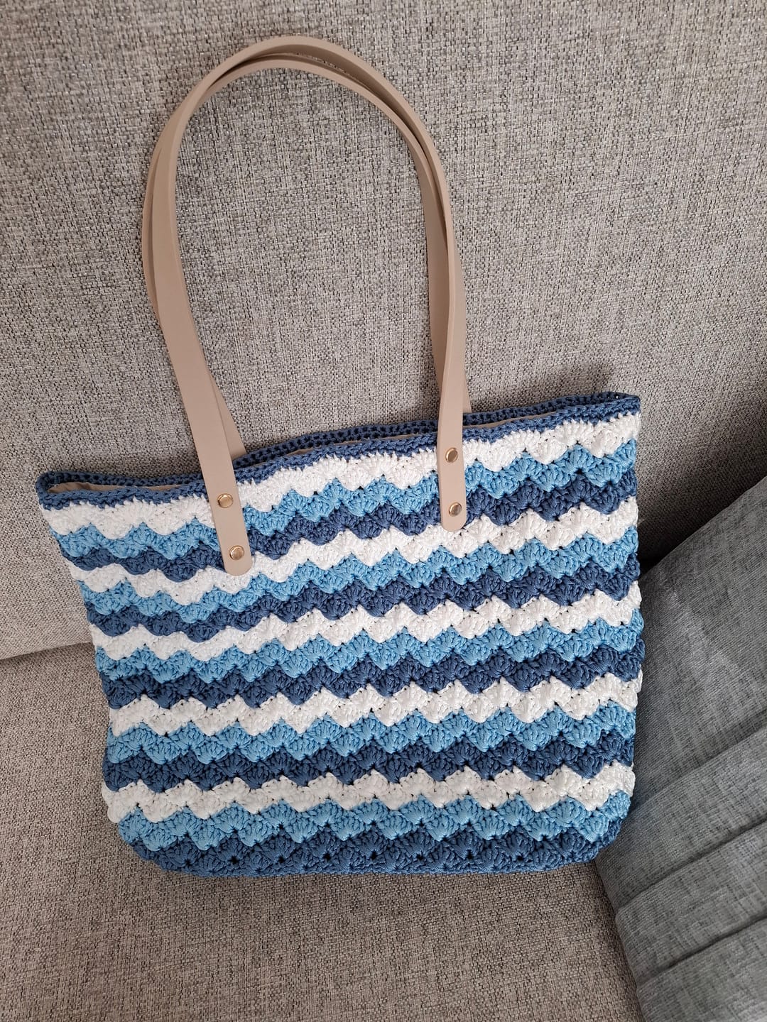 Customer photo review of Seabreaze Wave Tote Crochet Kit