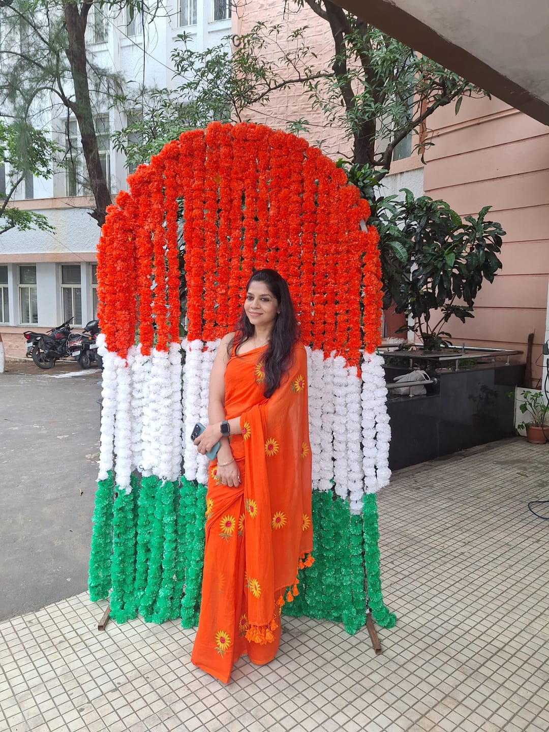 Customer photo review of Orange Sunflower Mulmul Cotton Saree