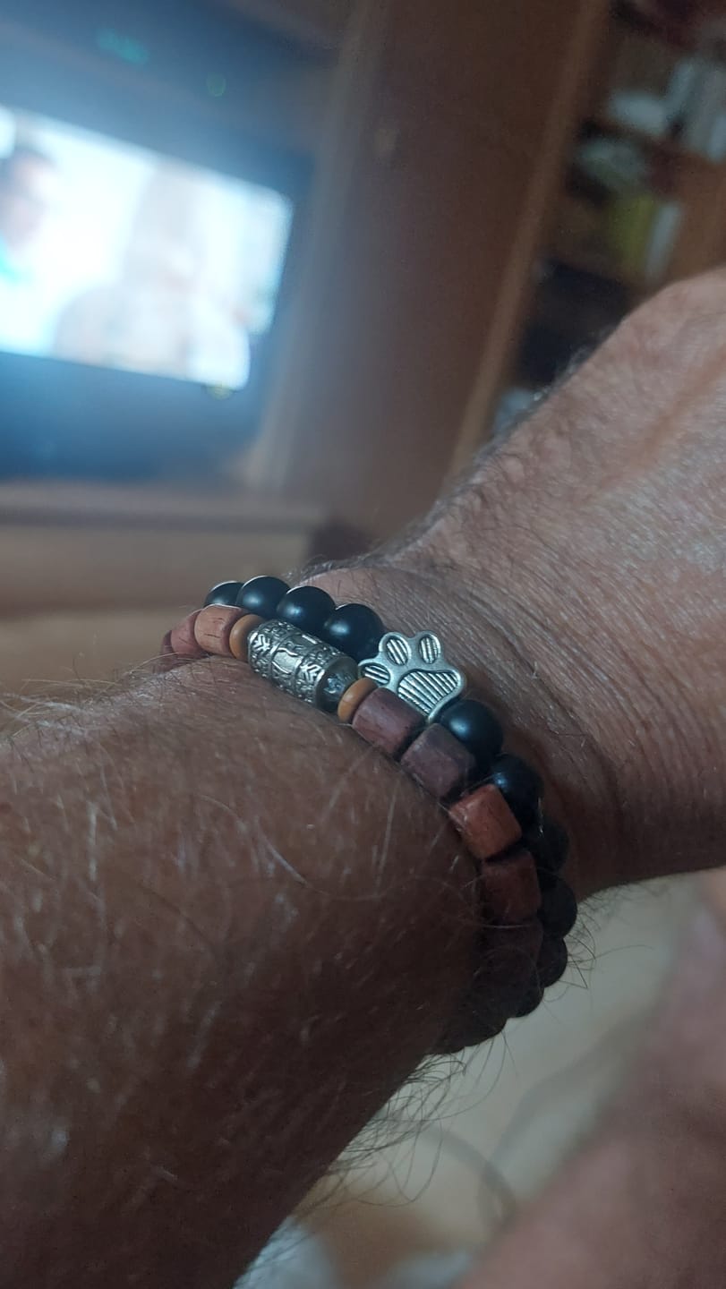 Customer photo review of Kutyákért Karkötő