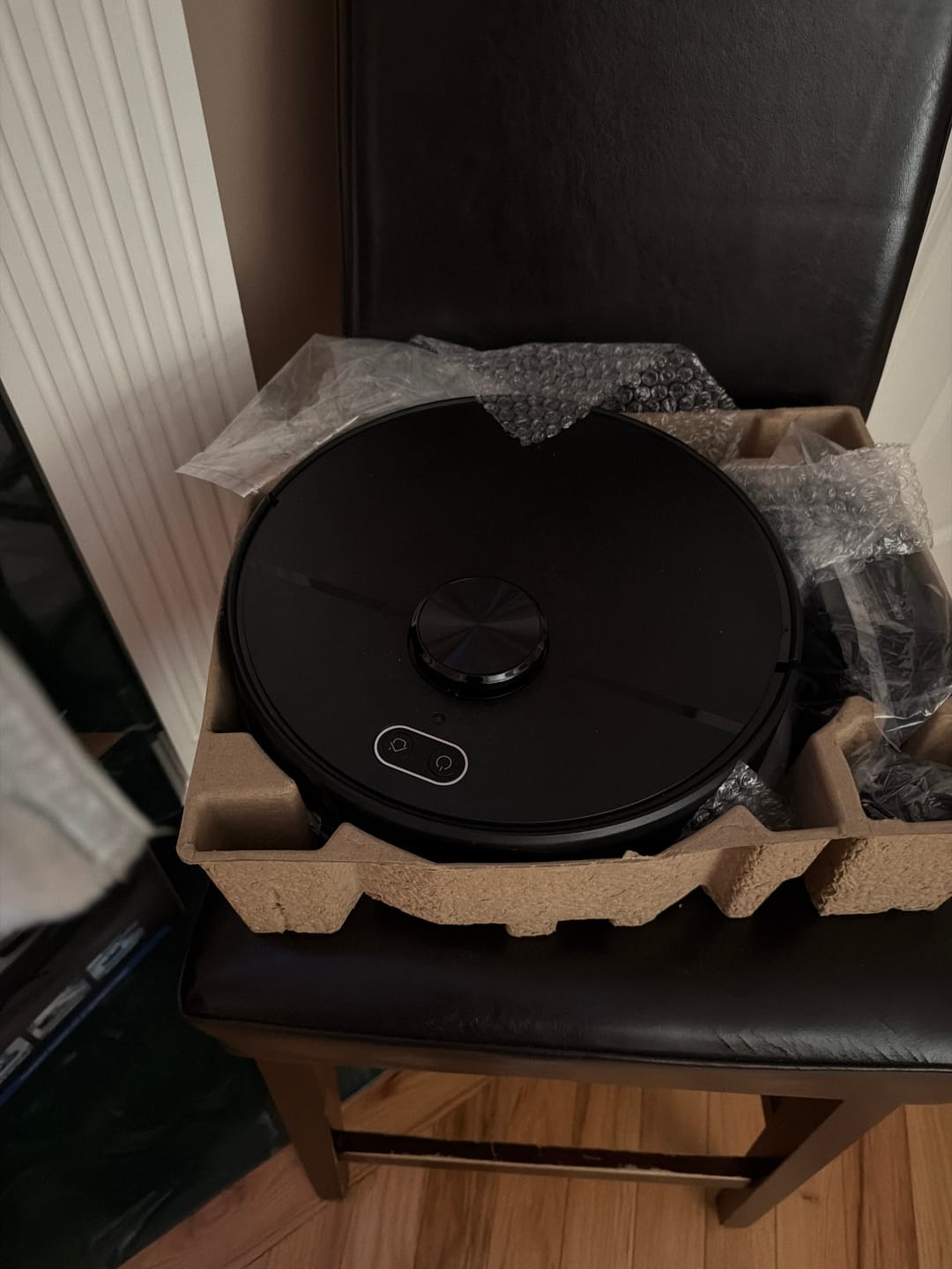 Customer photo review of Robot Vacuum V8 Pro – Fully Automatic Cleaning with Mopping Function, Intelligent Navigation & App Control