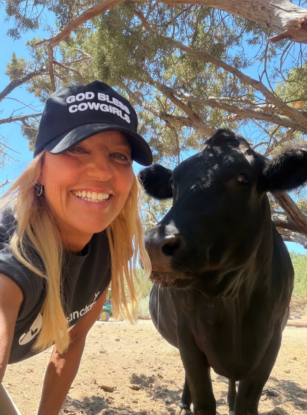 Customer photo review of God Bless Cowgirls (Unstructured)