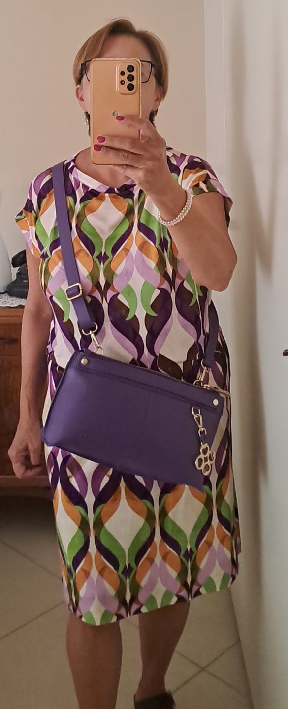 Customer photo review of BORSA SOFY BAGUETTE PELLE VIOLA CHIARO