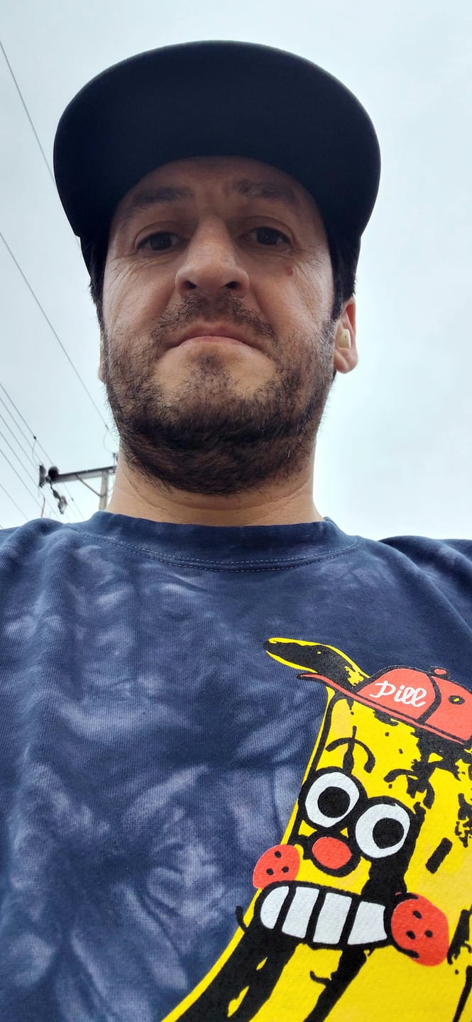 Customer photo review of Pill - Poleron Polo Mario Banana Tye Dye Navy