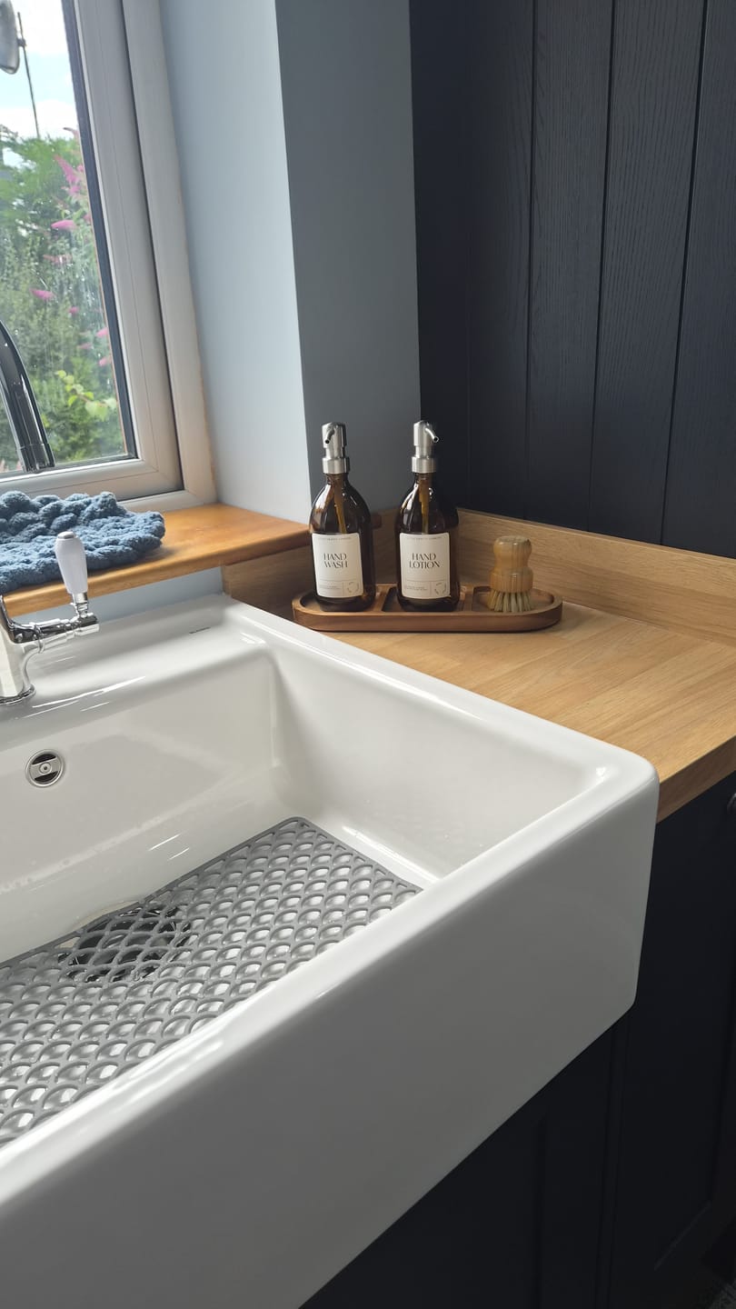 Customer photo review of Set of 2 Amber Glass Bottles 500 ML Long tray & Dish Brush