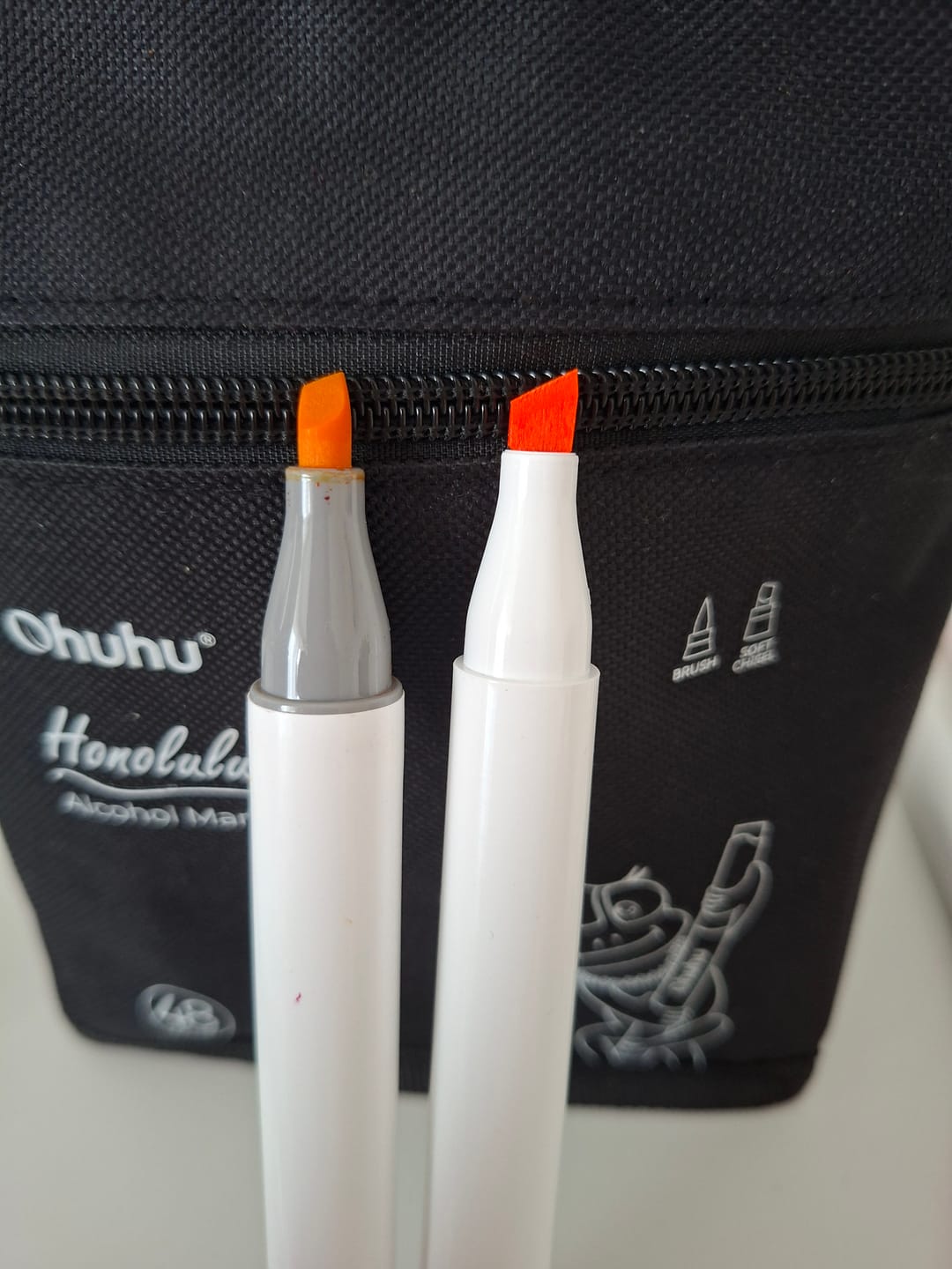 Customer photo review of Ohuhu Honolulu S 48 Colors Dual Soft Tips Alcohol Art Markers, Brush & Soft Chisel
