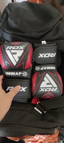Customer photo review of Guantes de Combate y Grappling RDX IMMAF para MMA