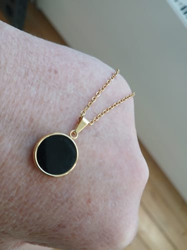 Customer photo review of Obsidian Necklace - Circle Medallion