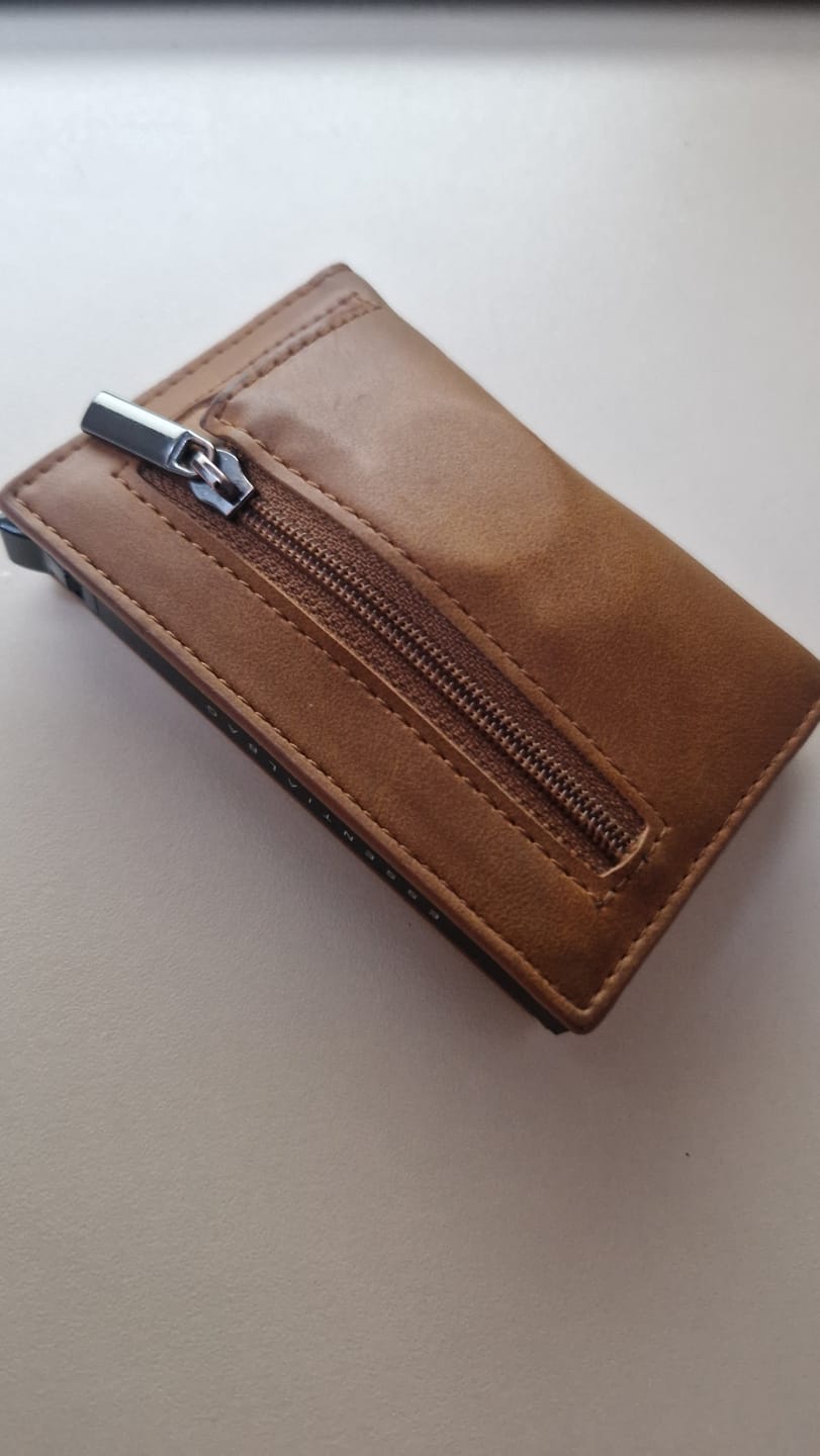 Customer photo review of Ladekabel Tracker Karte