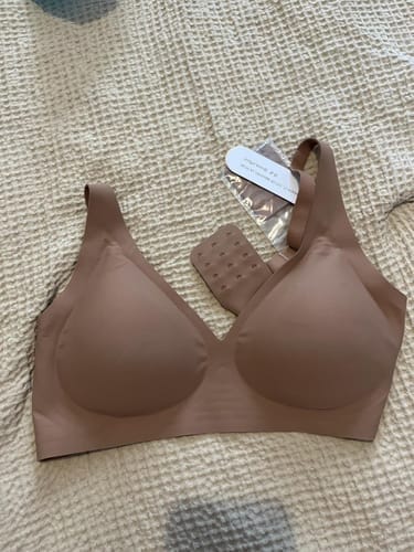 Customer photo review of Curvs Full Coverage Bra