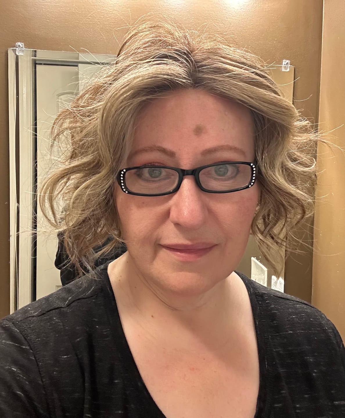 Customer photo review of BOLD MOVE - Walnut Latte