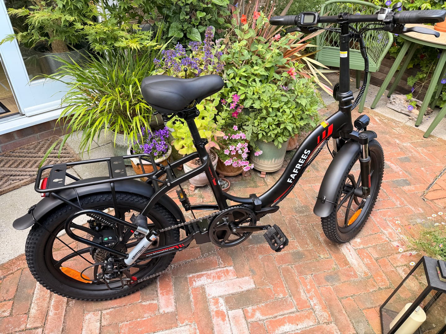 Customer photo review of UK-F20