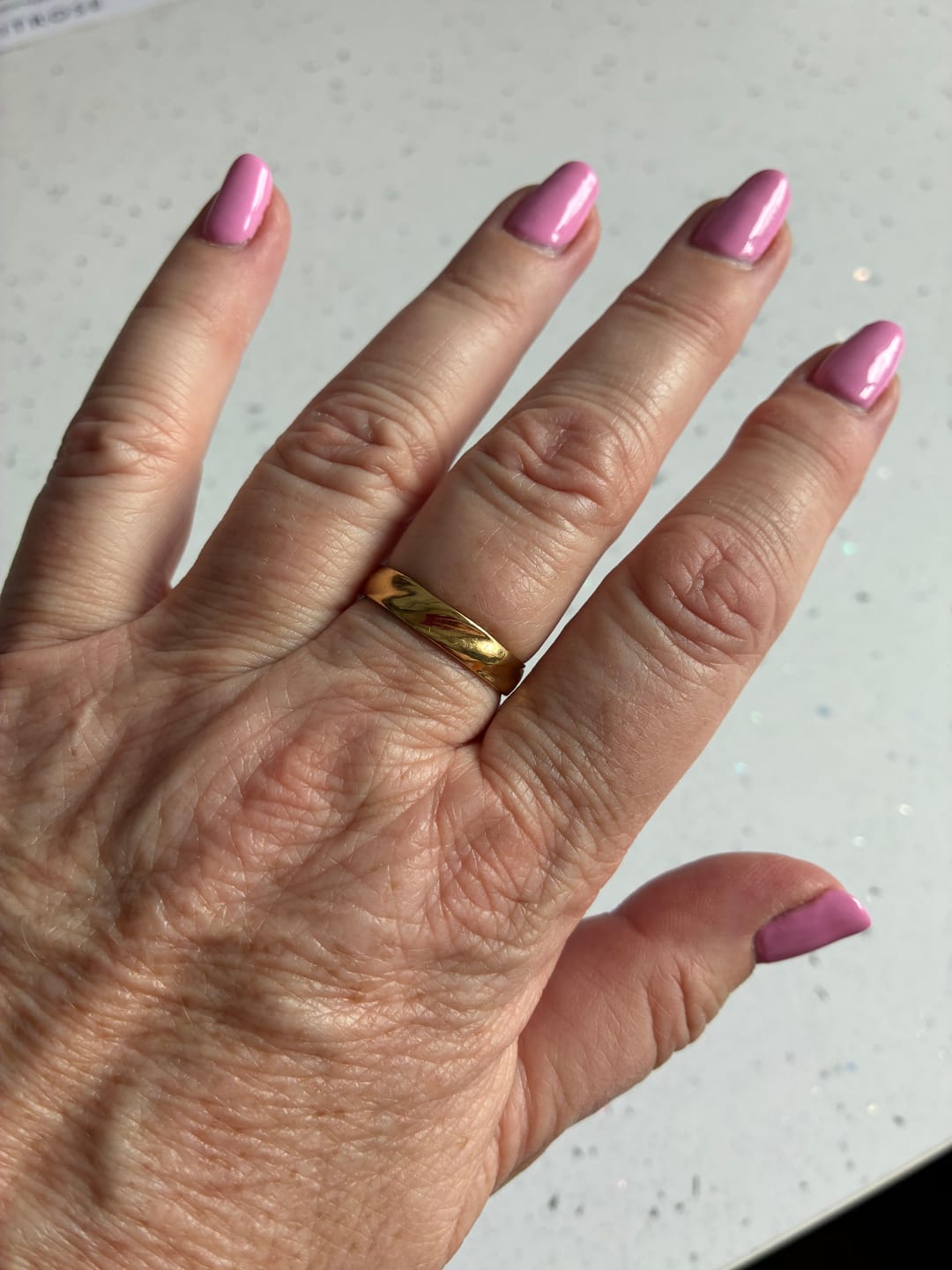Customer photo review of Twisted Unisize Ring