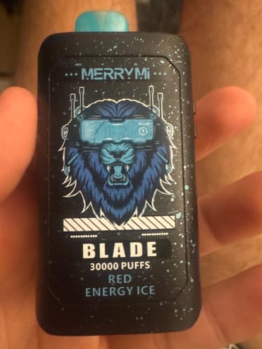 Customer photo review of Merry-Mi - Blade 30K - Puff Jetable / Vape Disposable - 5% nicotine