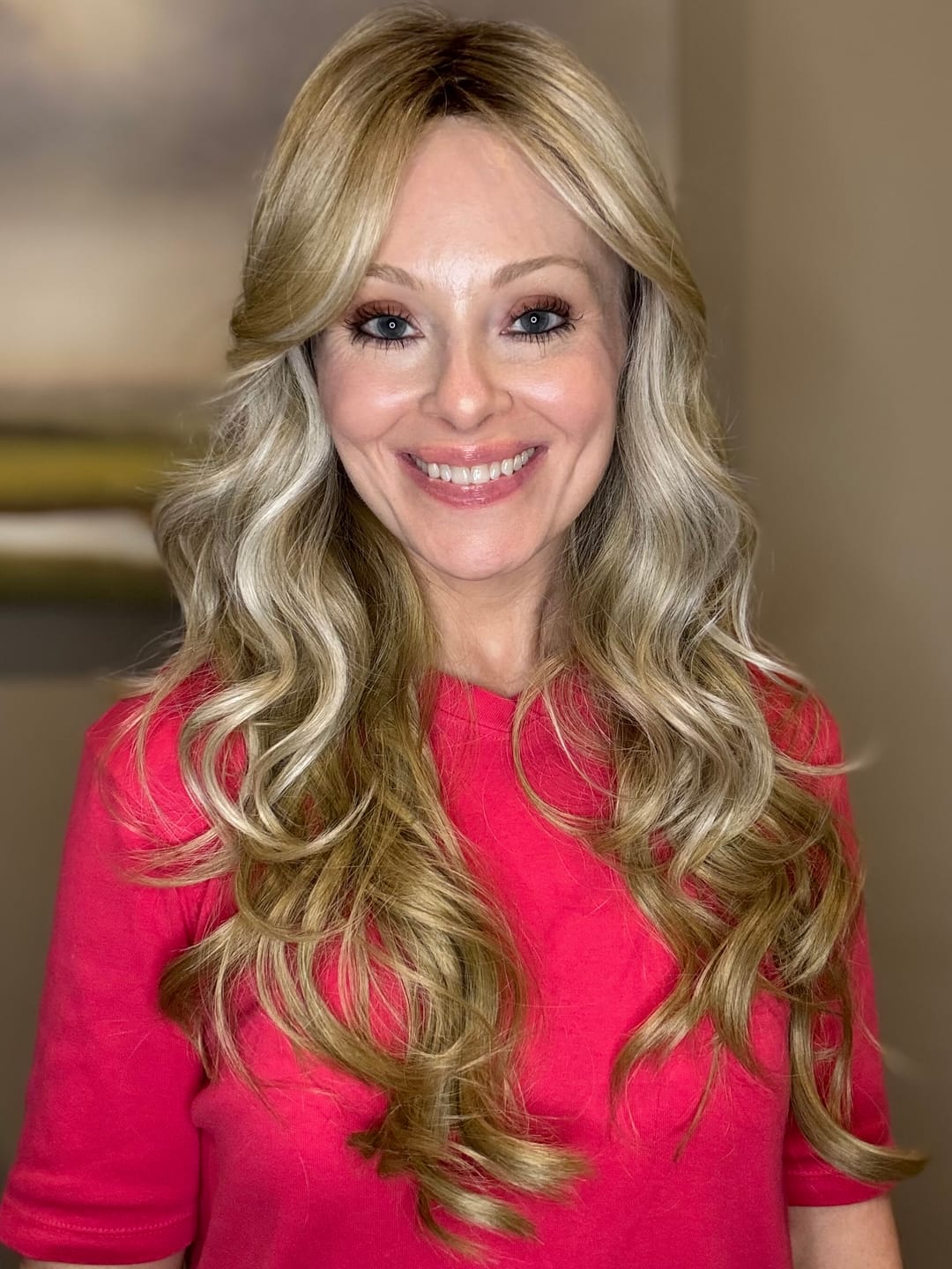 Customer photo review of OUTSTANDING OVATION - Cream Soda Blonde