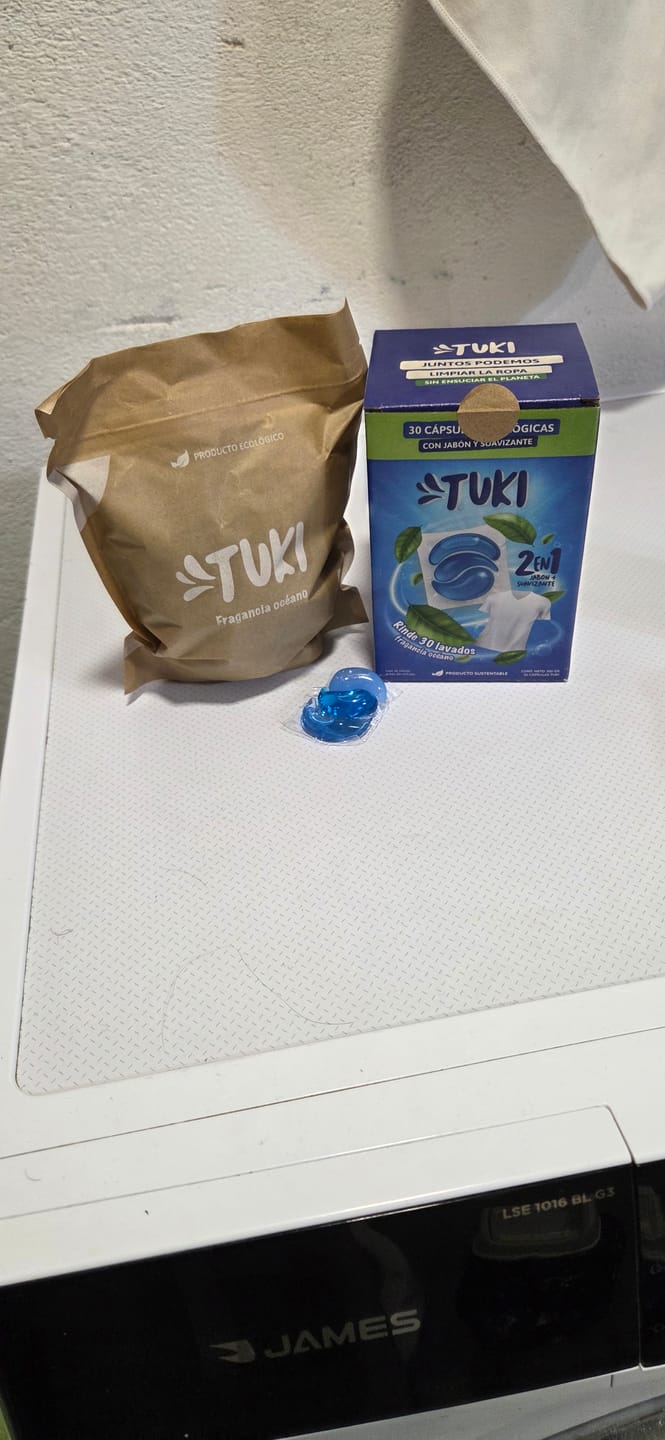 Customer photo review of Capsulas Tuki Ecológicas ♻️ 2en1 con Jabón y Suavizante