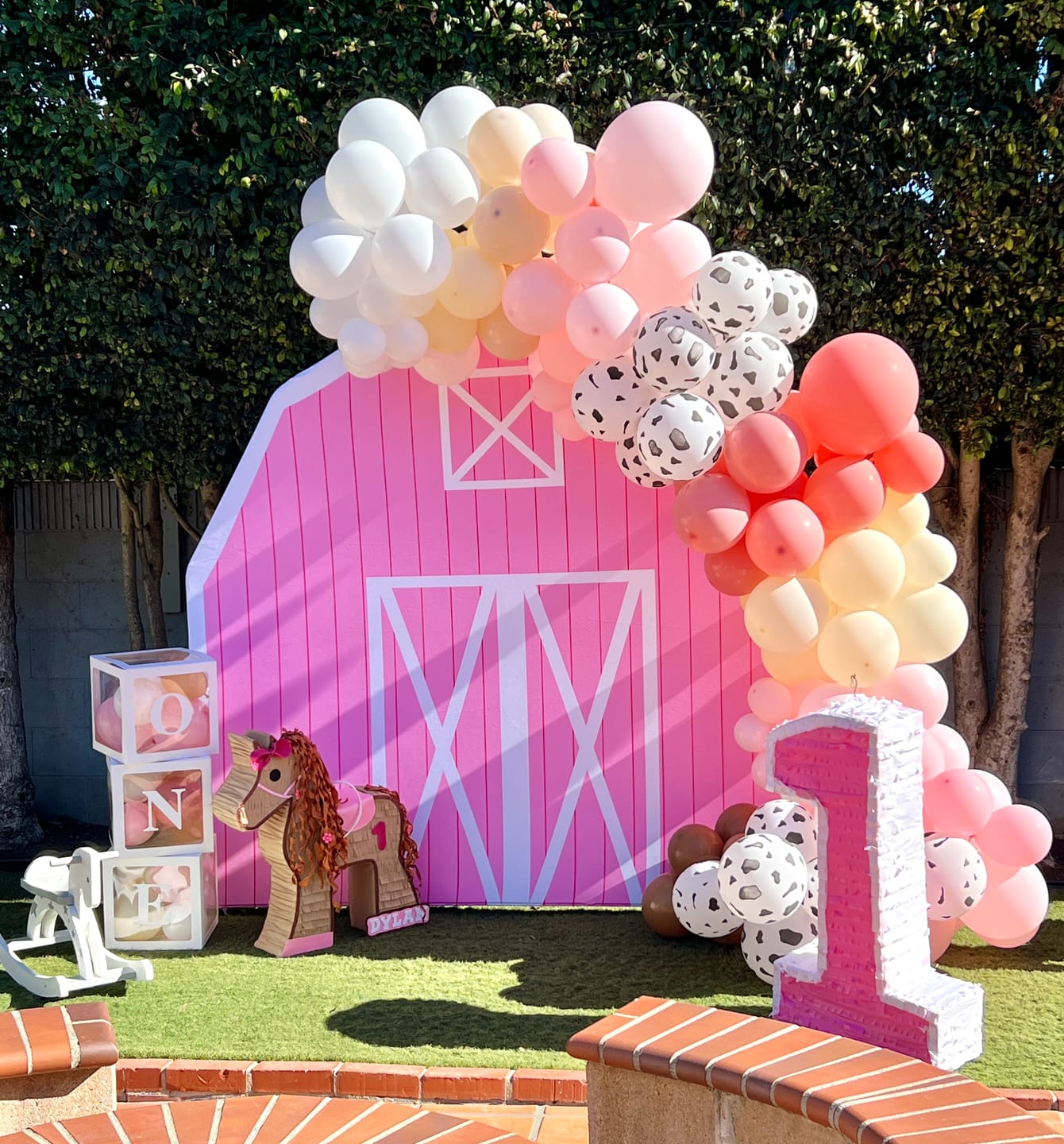 Customer photo review of 7x7ft Farm House Barn Arch Backdrop Wall Cover Stand For Birthday Baby Shower Party Decoration