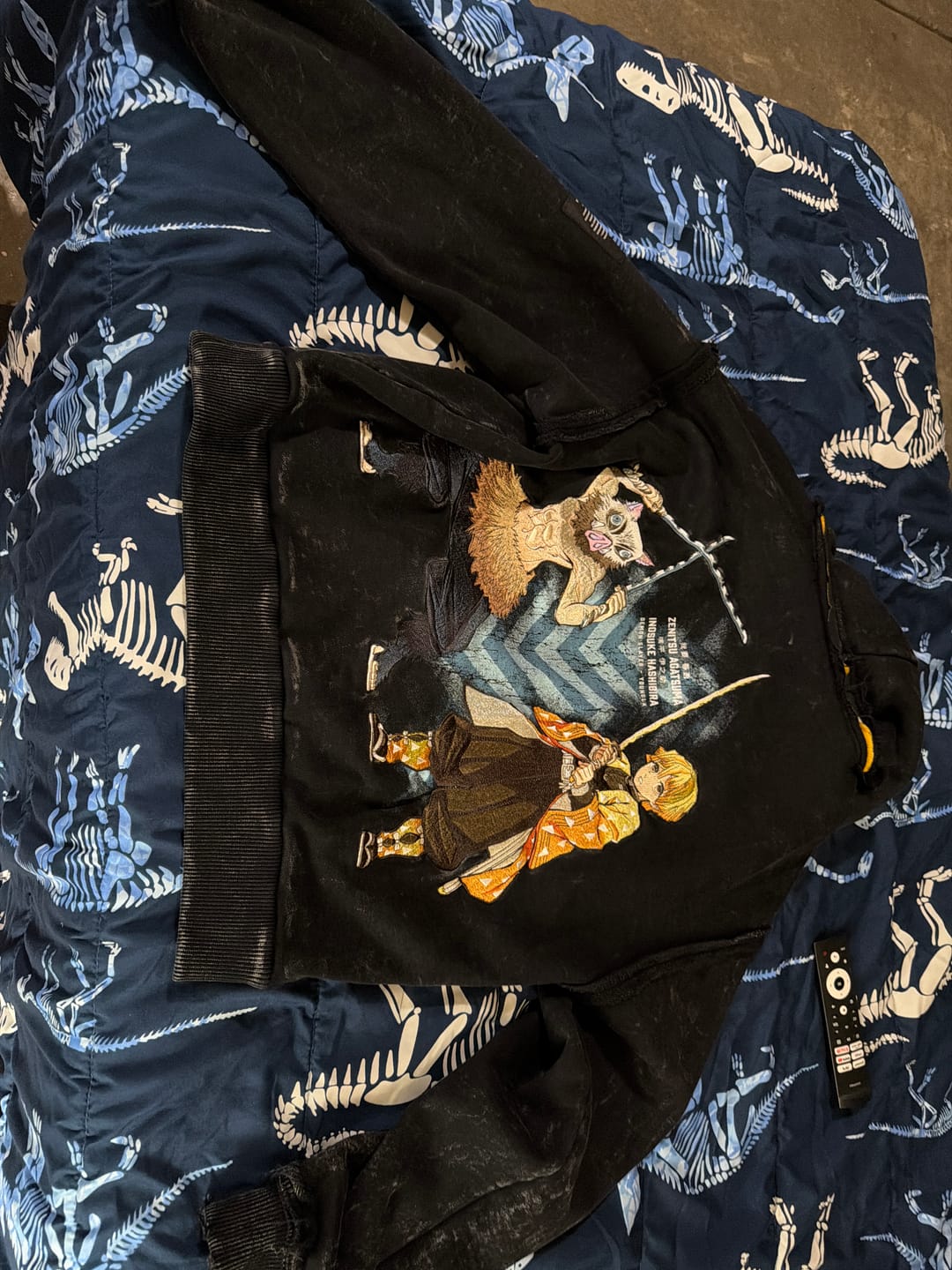 Customer photo review of 5195 - Demon Slayer: Kimetsu no Yaiba - Zip-ups