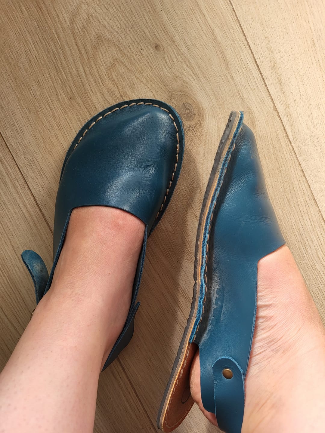 Customer photo review of Olive Barefoot - Navy Blue