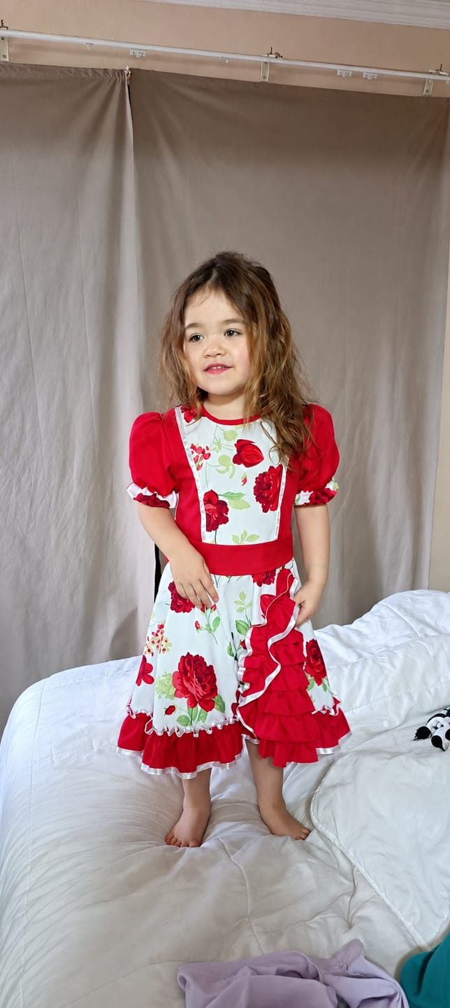 Customer photo review of Vestido Huasita Roberta