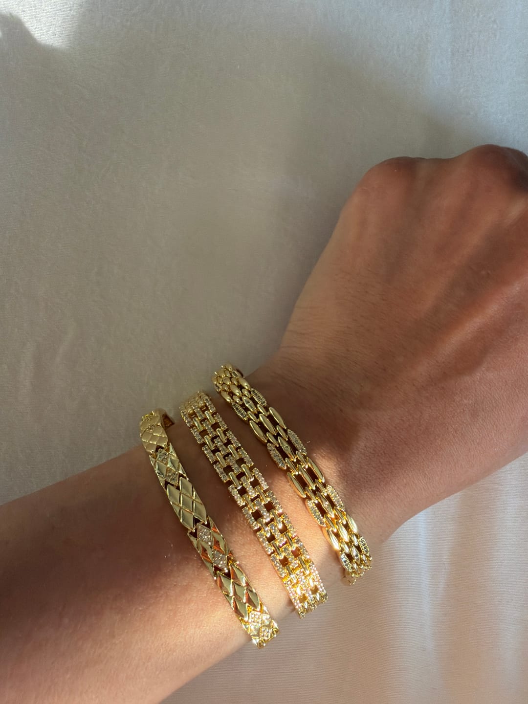 Customer photo review of Armaband VIP Hasir Nova -14K vergoldet