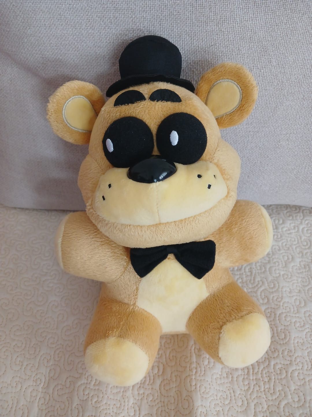 Customer photo review of Five Nights at Freddy's - Golden Freddy Plush