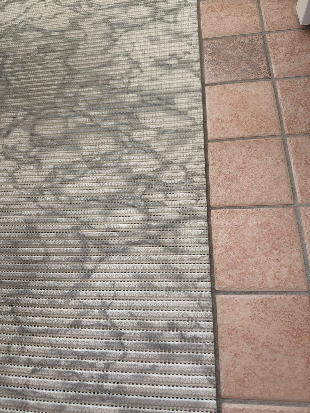 Customer photo review of GripNet™ Fixa hemma utan borr, spik eller kladd