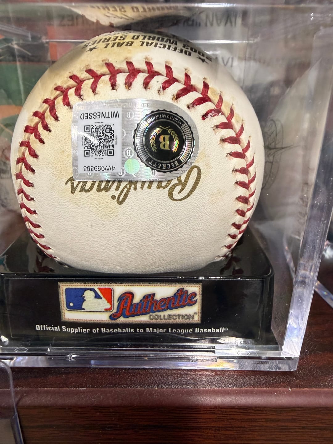 Customer photo review of Ivan Rodriguez Autograph Signing