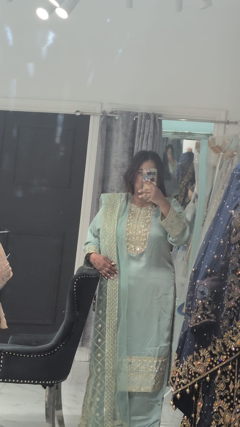 Customer photo review of MSRW-02 Safrosh - Silk Embroidered Suit