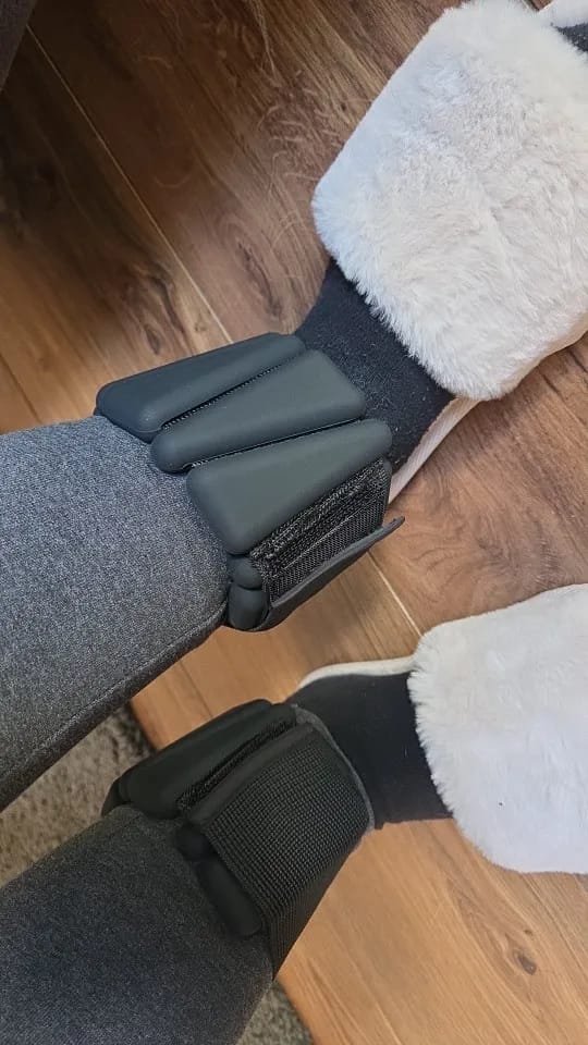 Customer photo review of Flovira Hand- & Fußgewichte Set