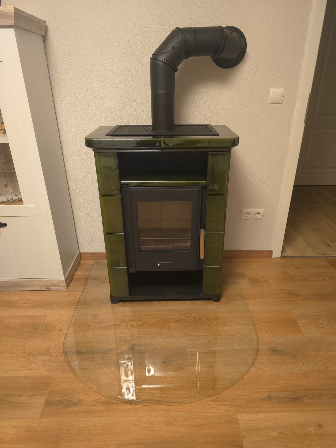 Customer photo review of Glasplatte Kamin, Funkenschutzplatte Glas für Kaminofen - Rundbogen
