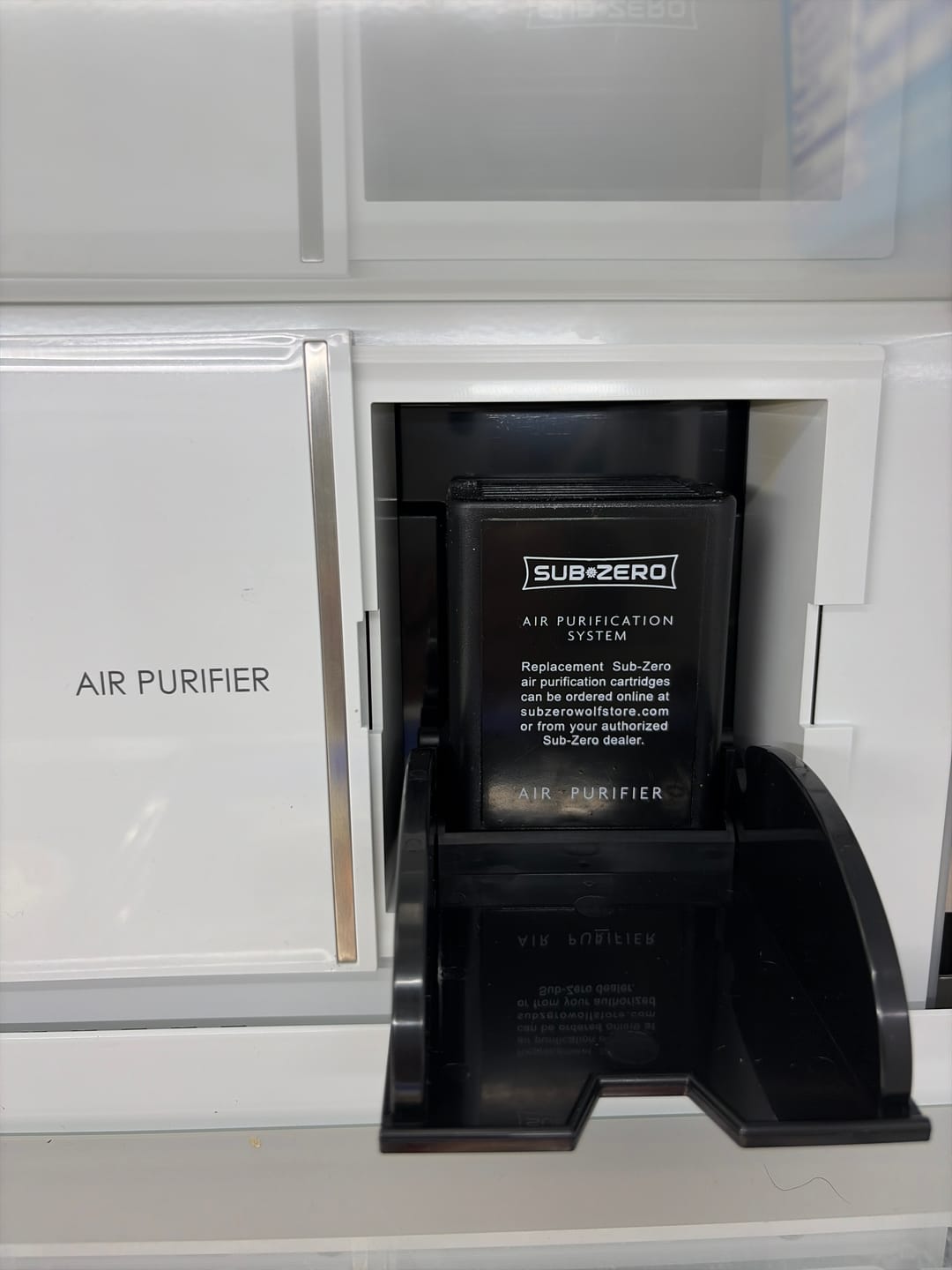 Customer photo review of Sub Zero 7042798 Air Purification Cartridge