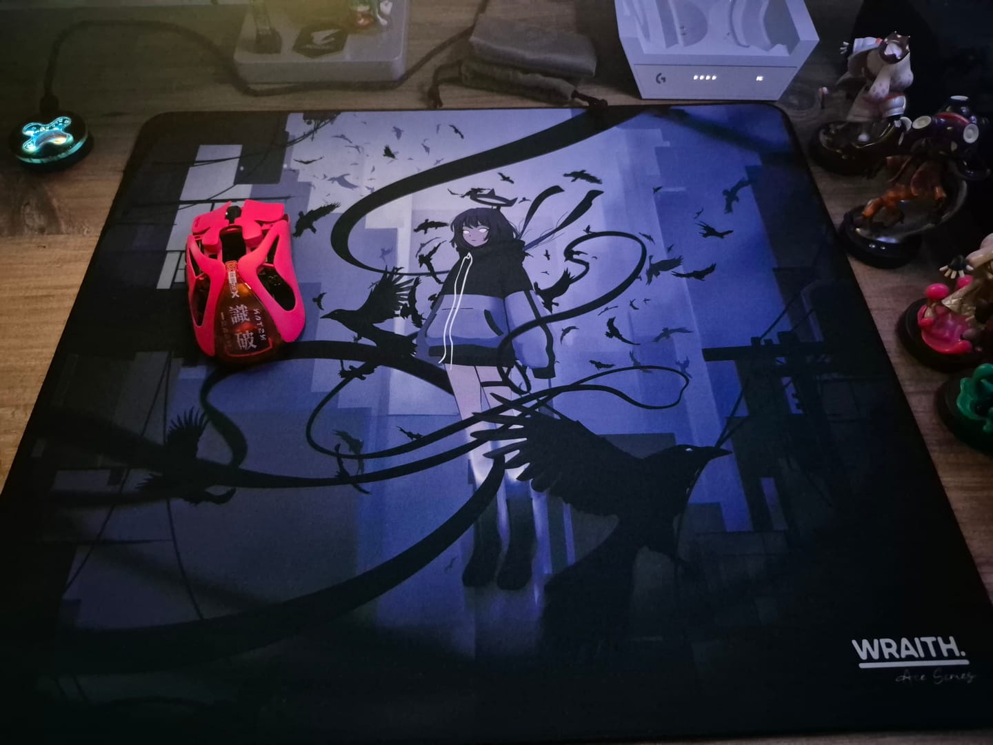 Customer photo review of Wraith Ace Series [Ravenfall] Limited Edition Poron Mousepad