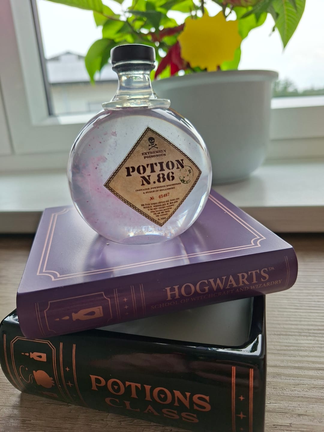Customer photo review of Harry Potter Duftkerze Book – Buch-Kerze mit Geißblatt & Sandelholz