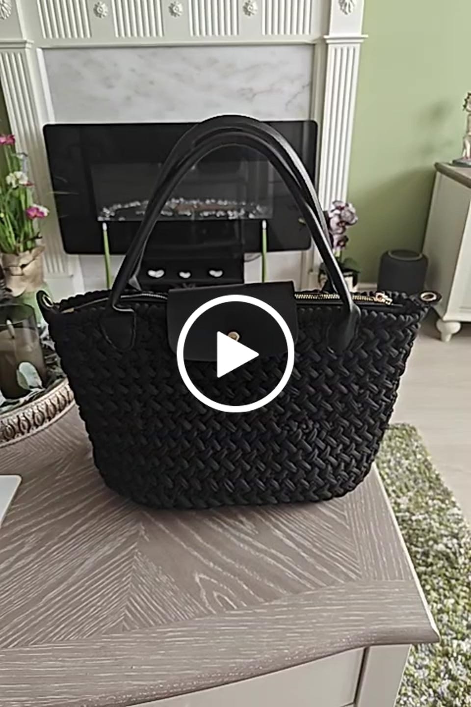 Customer video review of Croissant crochet Shoulder Tote Kit