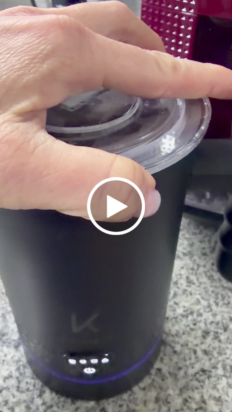 Customer video review of Espumador de Leche Aerofoam 4 en 1