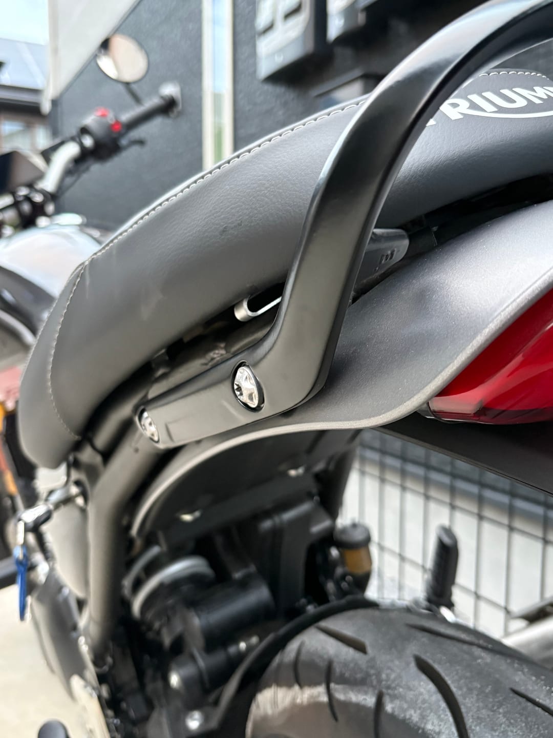 Customer photo review of Triumph Speed 400 & Scrambler 400 Helmet Hook (lock)