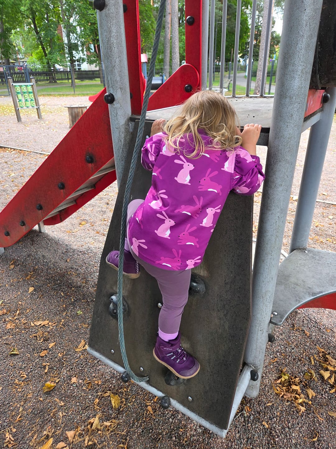 Customer photo review of Vaistoa Kaste lasten vedenpitävät paljasjalkakengät