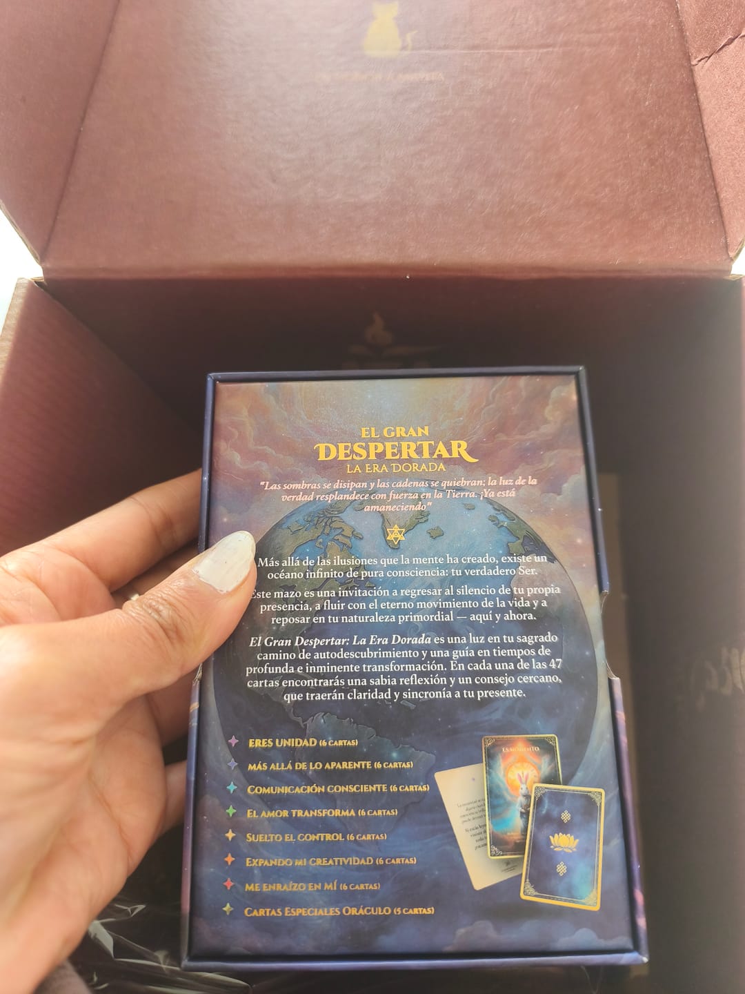 Customer photo review of El Gran Despertar: La Era Dorada ✨🌌💛 - Mazo Guía de 47 cartas